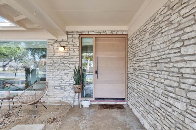 2108 Wooten DR, Austin, TX 78757