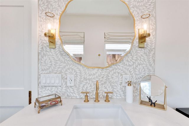 2108 Wooten DR, Austin, TX 78757