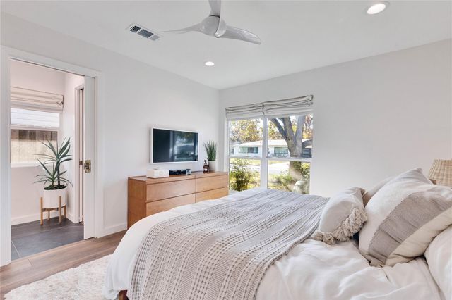 2108 Wooten DR, Austin, TX 78757