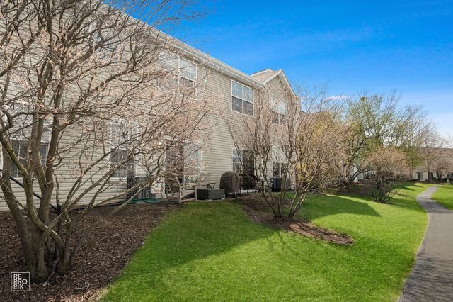 1827 Golden Gate Lane, Naperville, IL 60563