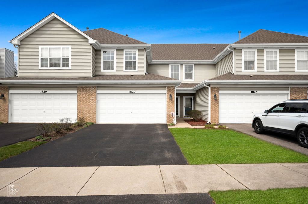 1827 Golden Gate Lane, Naperville, IL 60563