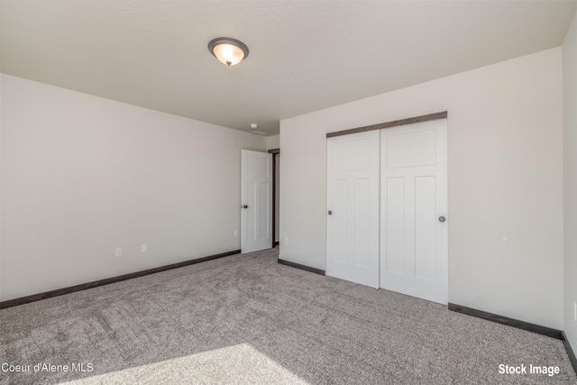 11668 N SIMMONS LN, Rathdrum, ID 83858