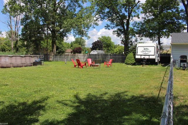 7938 River Road, Cottrellville Twp, MI 48039