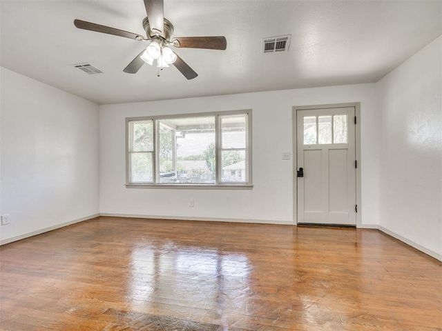 1817 Oxford Way, Oklahoma City, OK 73120