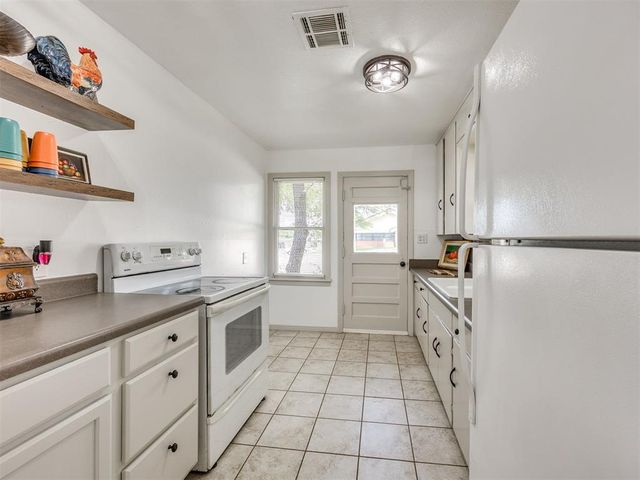 1817 Oxford Way, Oklahoma City, OK 73120