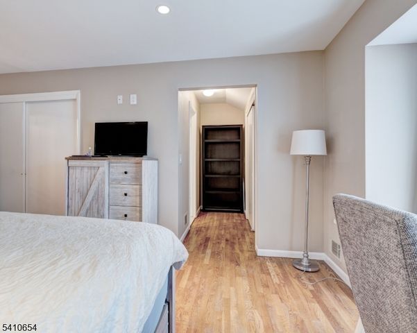 64 Cummings Cir, West Orange Twp., NJ 07052