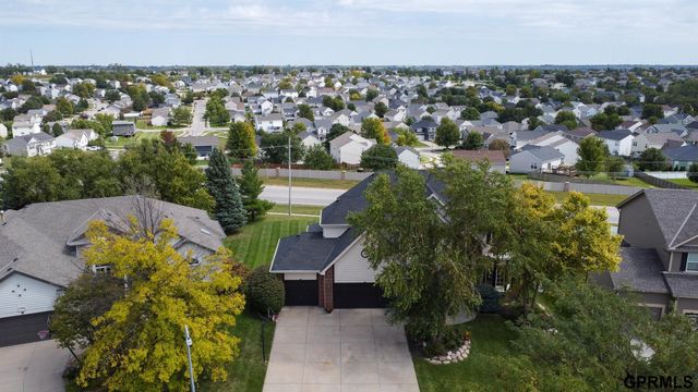7823 N 156th Avenue, Bennington, NE 68007
