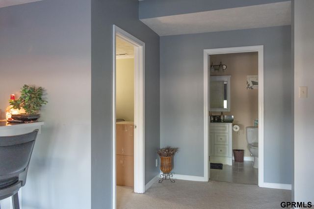 7823 N 156th Avenue, Bennington, NE 68007