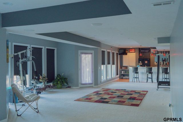 7823 N 156th Avenue, Bennington, NE 68007