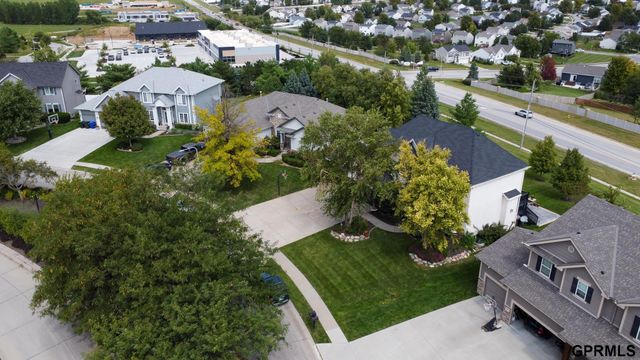 7823 N 156th Avenue, Bennington, NE 68007