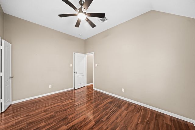 937 Mystic Village Lane, Seabrook, TX 77586