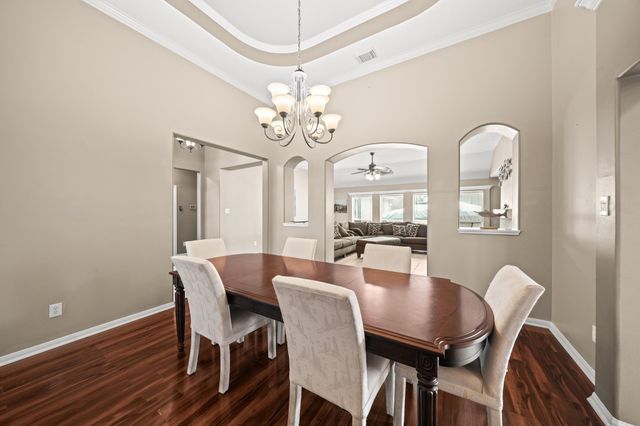 937 Mystic Village Lane, Seabrook, TX 77586