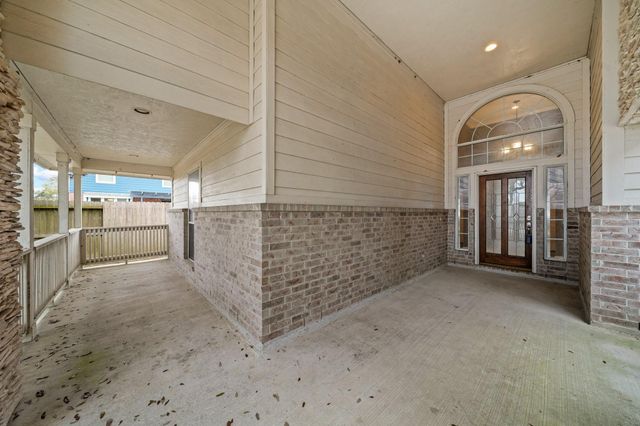 937 Mystic Village Lane, Seabrook, TX 77586