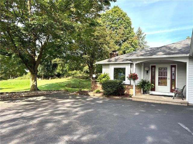 23 Brandywine Lane, Perinton, NY 14450