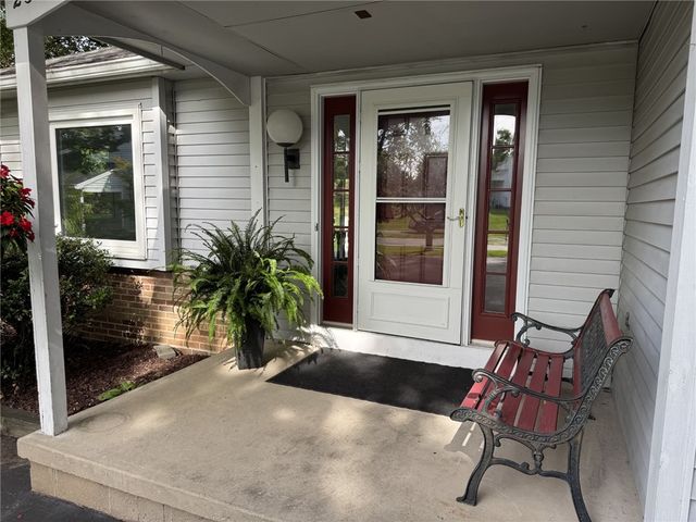23 Brandywine Lane, Perinton, NY 14450