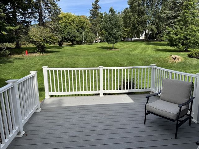 23 Brandywine Lane, Perinton, NY 14450