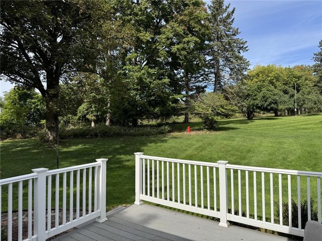 23 Brandywine Lane, Perinton, NY 14450
