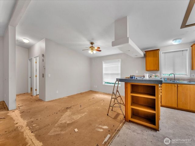 6503 Center Road, Chimacum, WA 98325