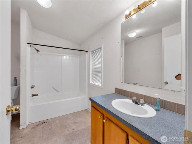 6503 Center Road, Chimacum, WA 98325