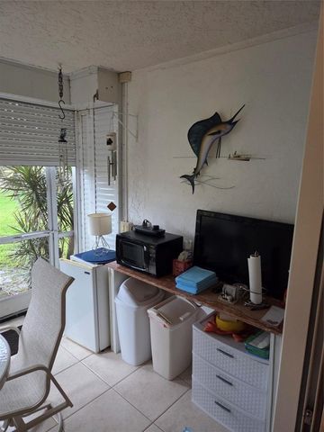 1811 Sabal Palm Drive 106, Davie, FL 33324