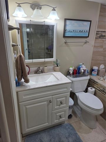 1811 Sabal Palm Drive 106, Davie, FL 33324