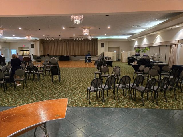 1811 Sabal Palm Drive 106, Davie, FL 33324