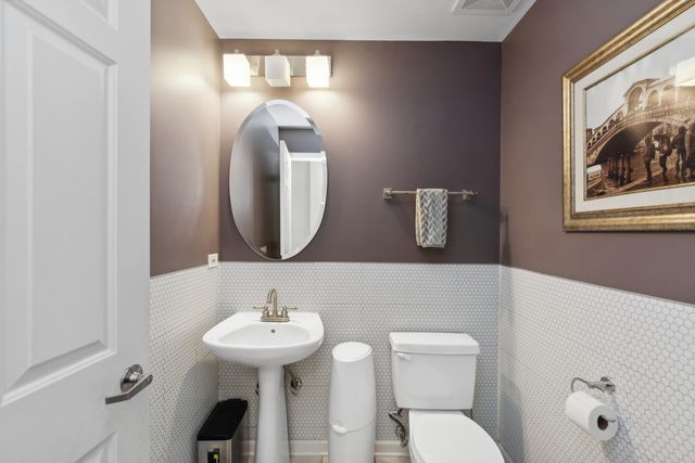 1816 S Calumet Avenue, Chicago, IL 60616