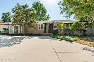2438 BUTTONWOOD Drive, Jacksonville, FL 32216