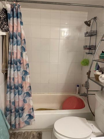 10395 N Kendall Drive V1, Miami, FL 33176