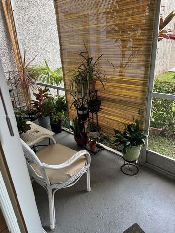 10395 N Kendall Drive V1, Miami, FL 33176