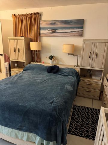 10395 N Kendall Drive V1, Miami, FL 33176