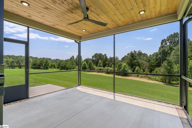 21 Burns Road, Travelers Rest, SC 29690