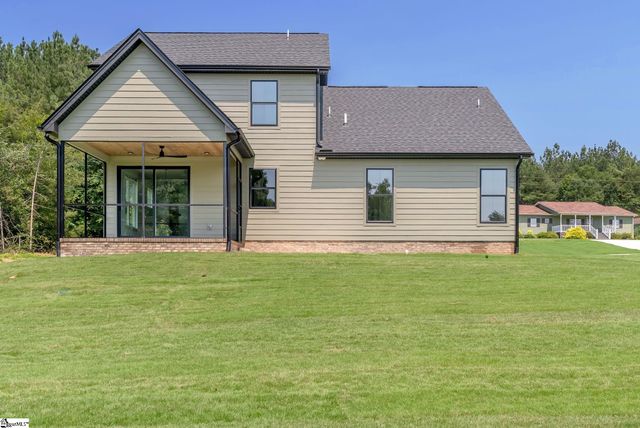 21 Burns Road, Travelers Rest, SC 29690
