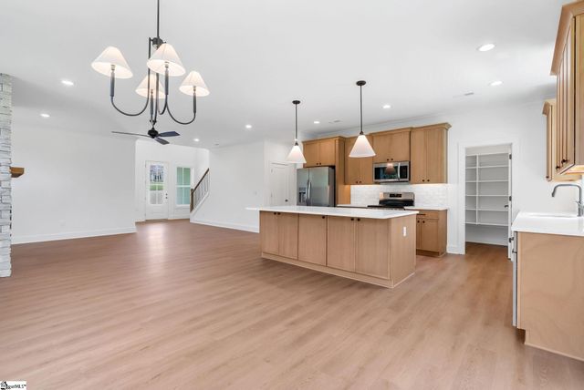 21 Burns Road, Travelers Rest, SC 29690