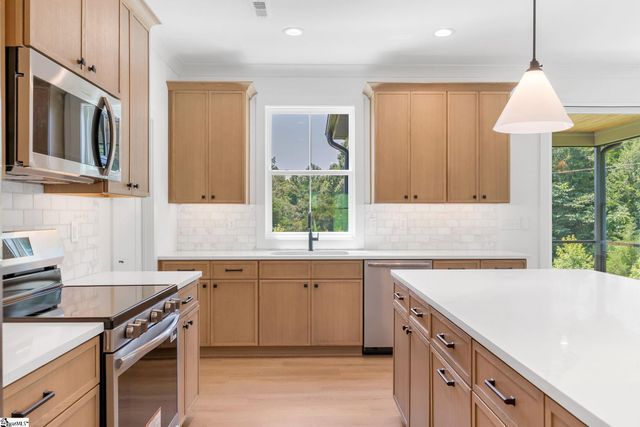 21 Burns Road, Travelers Rest, SC 29690