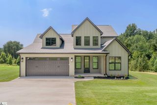 21 Burns Road, Travelers Rest, SC 29690