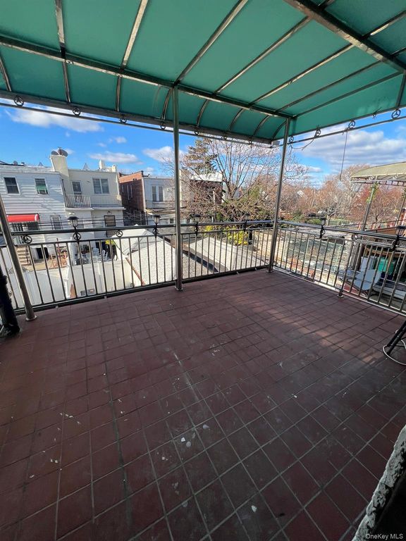 30-06 85th Street 2nd Fl, East Elmhurst, NY 11370