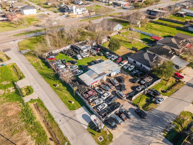 8901 Brandon Street, Houston, TX 77051