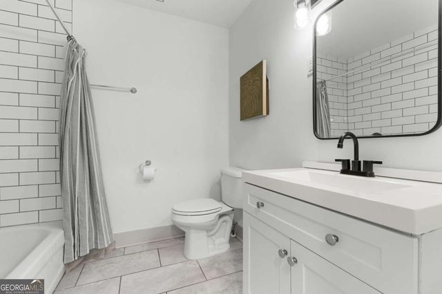 911 Hamilton Court, Savannah, GA 31401