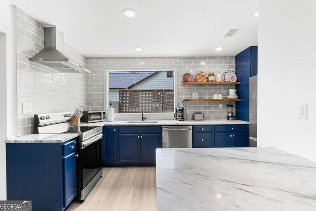 911 Hamilton Court, Savannah, GA 31401