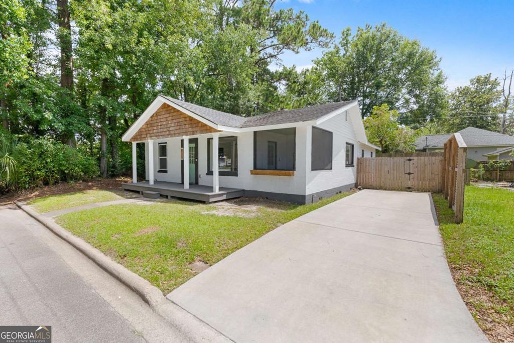 911 Hamilton Court, Savannah, GA 31401