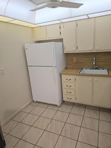 1800 N Andrews Avenue Ph-b, Fort Lauderdale, FL 33311