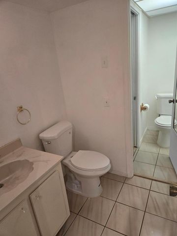 1800 N Andrews Avenue Ph-b, Fort Lauderdale, FL 33311