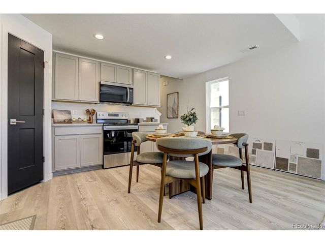 1881 Erin Loop, Colorado Springs, CO 80918