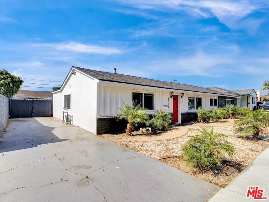 5518 W 117th Street, Inglewood, CA 90304 — photo 2