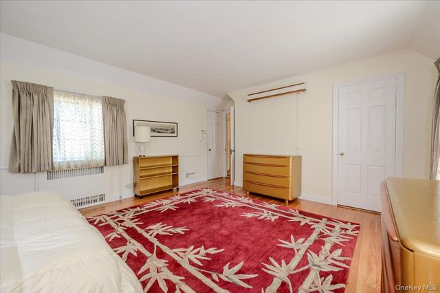 1264 Rhinelander Avenue, Bronx, NY 10461