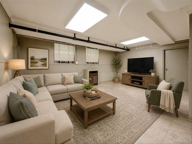 1264 Rhinelander Avenue, Bronx, NY 10461