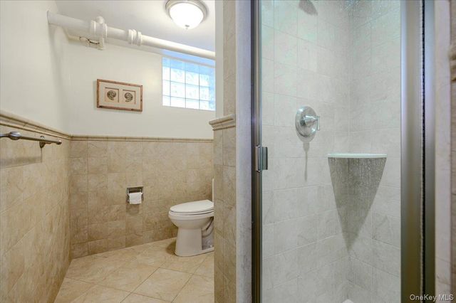 1264 Rhinelander Avenue, Bronx, NY 10461