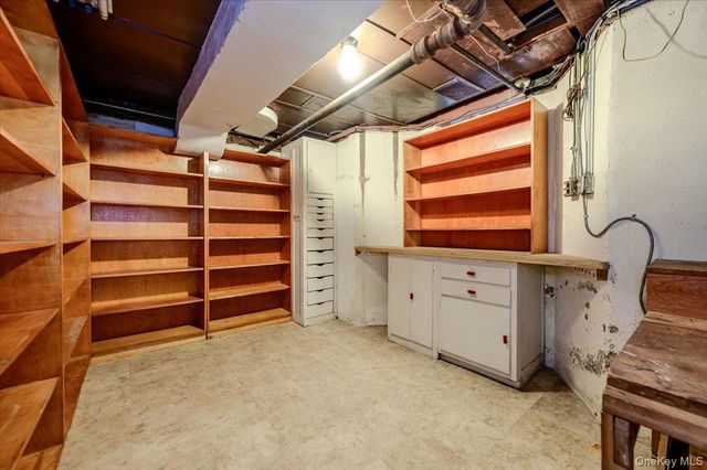 1264 Rhinelander Avenue, Bronx, NY 10461