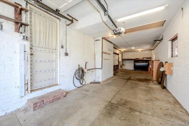 1264 Rhinelander Avenue, Bronx, NY 10461
